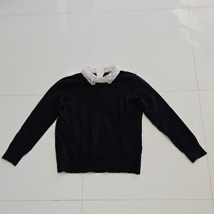 Cable & Gauge Black Sweater with White Collar